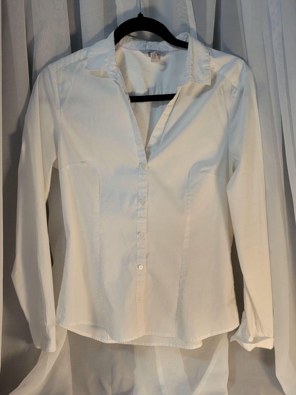 H&M White Long-Sleeve Button-Down Shirt